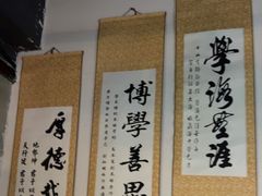 -荒岛实景沉浸密室(江汉路1店)