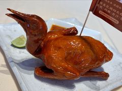 非遗红烧乳鸽-侨美食家·粤菜(体育西路店)