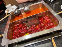 -百年川椒重庆老火锅(光谷店)