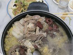 -一口猪海鲜浑锅·东北家常菜