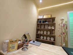 -小颜秘家·韩国整骨