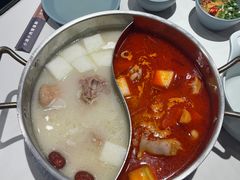 猪手鸳鸯锅-小街猪手(团结湖店)