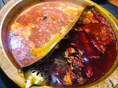 -沸炉重庆老火锅(军事博物馆店)