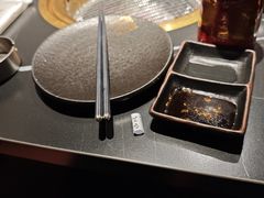 -山川小町·极番烧肉(新地假日广场店)
