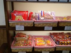 面包甜点陈列柜-红宝石·鲜奶小方·海派西点房(丰庄店)