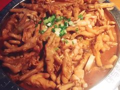 鸡爪煲-胖哥俩肉蟹煲(世茂国际广场店)