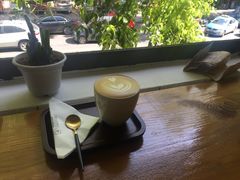 -Be Lived Cafe比例咖啡(摩天轮店)