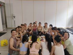 点击看大图 -亚太瑜伽普拉提学院