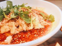 -先启半步颠小酒馆(虹桥龙湖天街店)