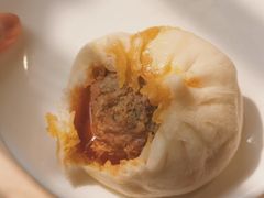 蟹黄蟹肉包-留芳·文旅古月楼(老街店)