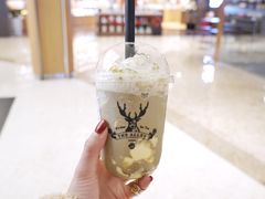 焙茶冰沙-鹿角巷The Alley(龙湖天街店)