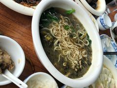 -唔呶喔哩酒家(生产街店)