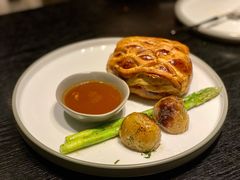威灵顿牛排-GANEA 厨房神话故事西餐厅