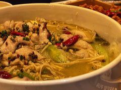 招牌酸菜鱼（必点）-爱啤精酿·民谣酒馆(滨江店)