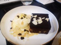 布朗尼冰激淋-1981牛排西餐厅(海信店)