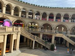 -王府井奥莱临潼小镇(临潼店)