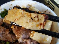 -黄利砖万峰林布依特色酸笋牛肉馆