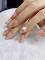 -馨米兰美甲美睫