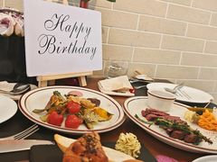 -Mark&Mars Restaurant