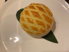 菠萝包-海派悦庭·海胆烧麦·新融合菜(凯德广场店)
