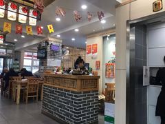 大堂-余丞记川渝面馆(云峰店)