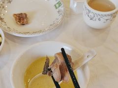 -鲁朗纳麦石锅鸡庄园