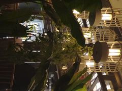 -阿瓦山寨·湘菜现炒·剁椒鱼头王(咸阳总店)
