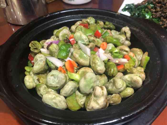 华厨味之道-"嗯,今天是初六,然后那个我我我们一家人.