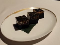 黑枸杞桂花糕-金轩中餐厅 Jin Xuan(浦东丽思卡尔顿酒店)