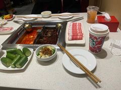 -海底捞火锅鲜切牛肉主题店(长寿路店)