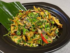 -花菇朵·云山雀 ll 野生菌锅·野果酸汤·精品滇菜(万柳店)