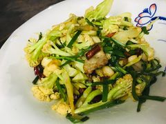 -二厨·吊桥小院·脆皮烧鸡公·本地农家菜(沿江西路店)