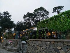 -百里峡七彩艺术小镇