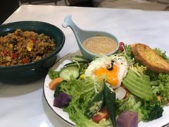 -丽莎沙拉轻食餐厅(国贸店)