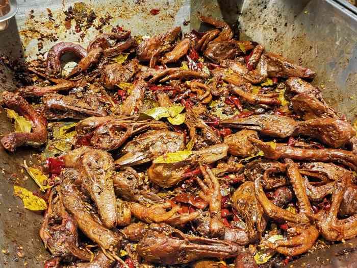 衢州柳丫鸭(梦想小镇店)-"不像绝味那么辣,不像周黑鸭那么甜,总有它.