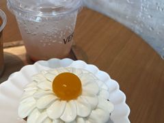 -VERIE BAKEHOUSE