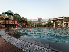 -张家港金凤凰度假村温泉
