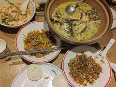 -小洞天柴火土菜馆