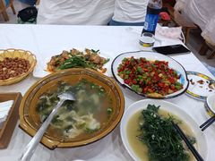 -乡土特色.冷锅鱼.牦牛肉汤锅