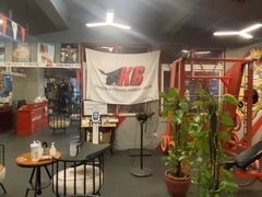 -KingBull私教健身&格斗订制(龙井商业中心店)