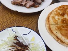 -铁东熏肉大饼铺老二马路黑牌子