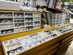 -沪睛眼镜蔡司官方授权店(金桥佳林路店)