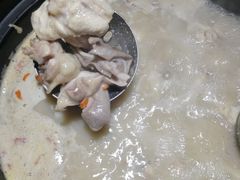 胡椒猪肚鸡-探窝·竹笙椰子鸡(杨箕店)