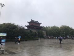 -巴陵广场