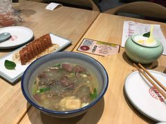 -弄堂小笼包(西青中北永旺购物中心店)