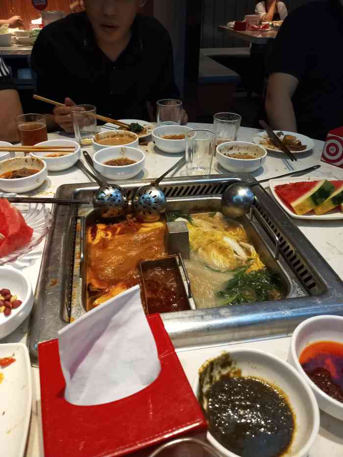 海底捞火锅勒泰购物中心店