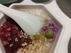-江城小馆陕南妈妈菜·全球旅行餐厅(钟楼店)