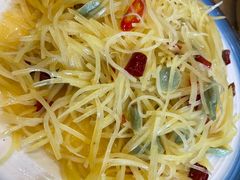 -闯关东东北农家菜(崂山石老人店)
