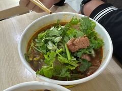 牛腩粉-石贝妮黑皮牛杂(台北路店)