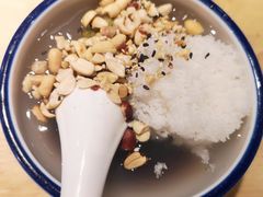 -野山舂·贵州现舂酸汤火锅(鸿通城店)